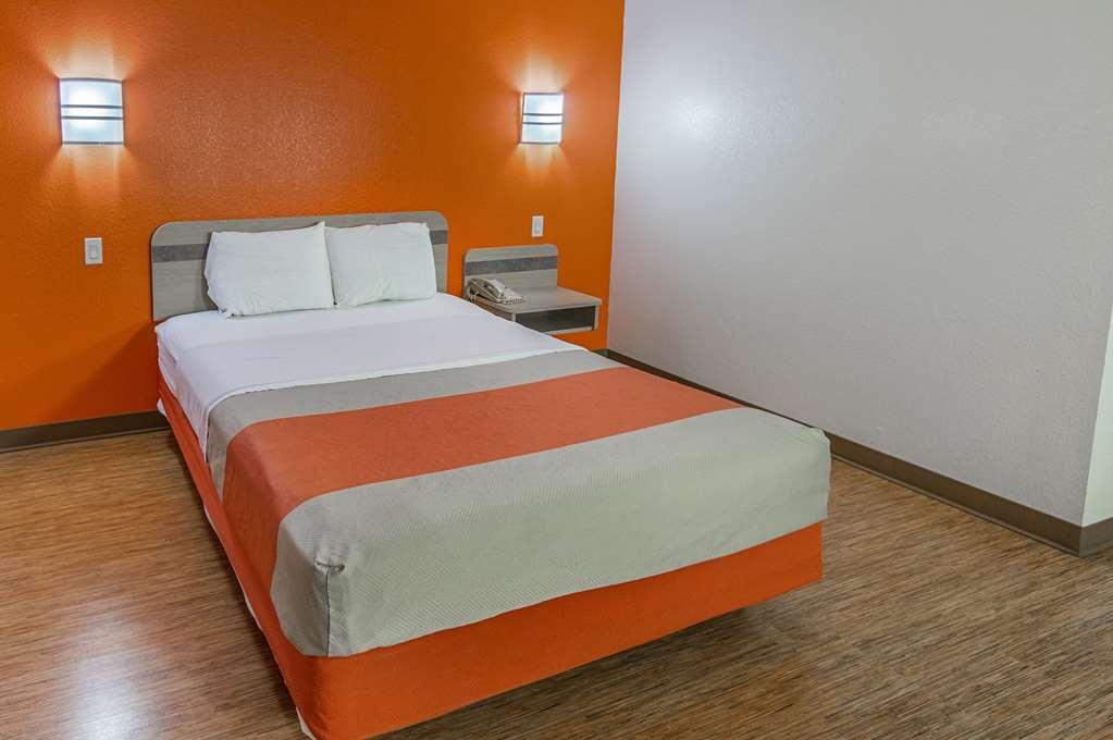 Motel 6-Benbrook, Tx - Fort Worth Room photo