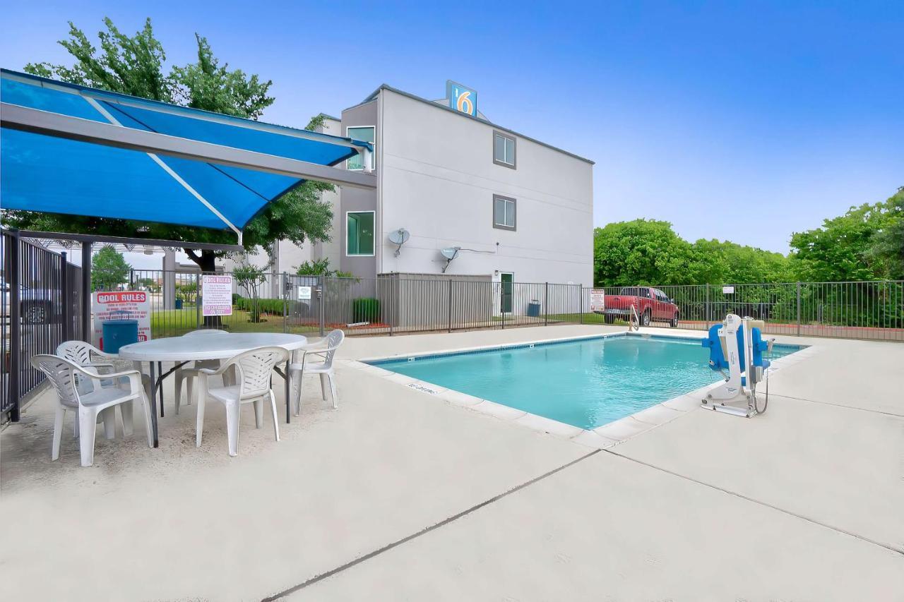 Motel 6-Benbrook, Tx - Fort Worth Exterior photo